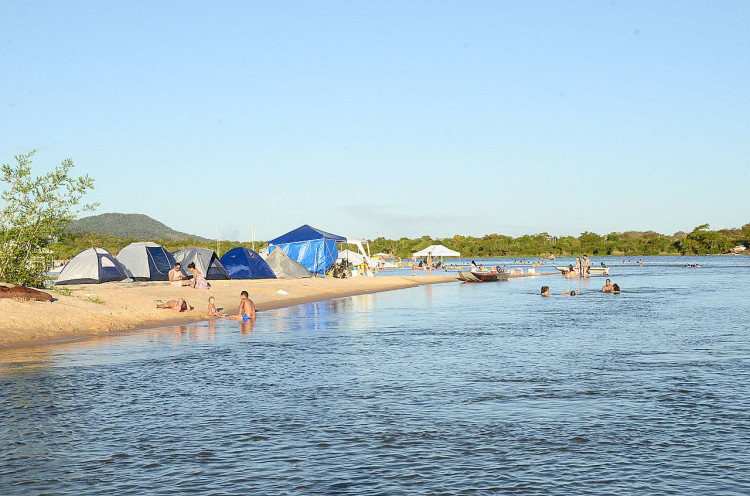 Explorando a Ilha do Bananal: Roteiros a Partir do Rio Araguaia