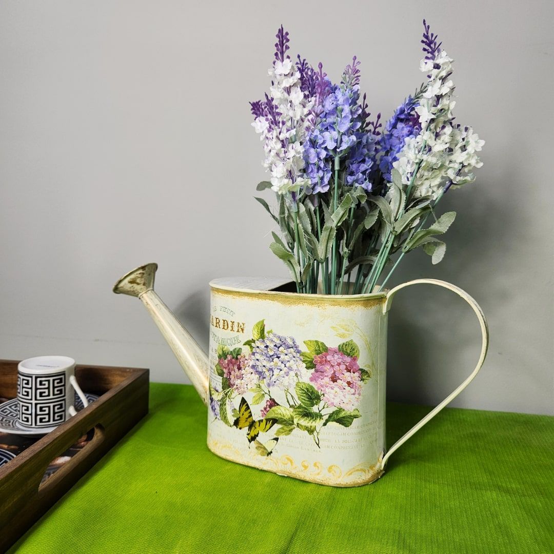 Regadores de Cerâmica: Charme e Delicadeza para Suas Plantas Internas