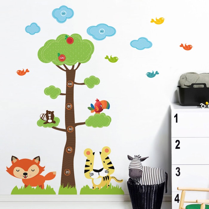 régua de crescimento infantil parede