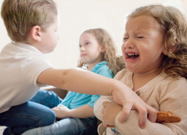 Como Ensinar Seus Filhos a Negociar e Resolver Conflitos Sozinhos