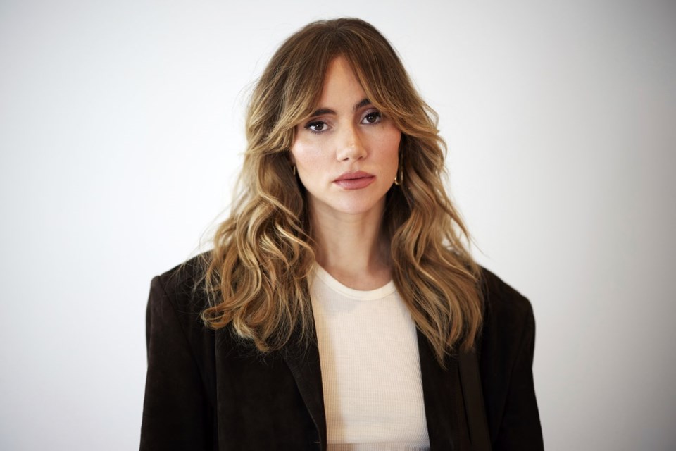 Suki Waterhouse ao vivo: datas da turnê e festivais em 2026
