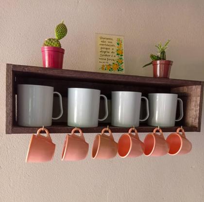 Suportes de Xícaras Rústicos vs. Industriais: Qual Combina Mais com Sua Cozinha?