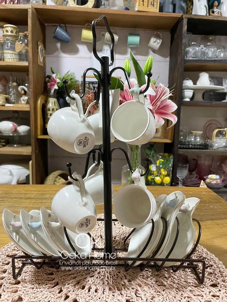 Organize Suas Canecas: Guia Completo de Suportes de Parede com Prateleira