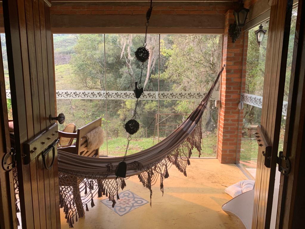 Guia Completo: Como Escolher o Melhor Chalé Isolado para Sua Família em MG