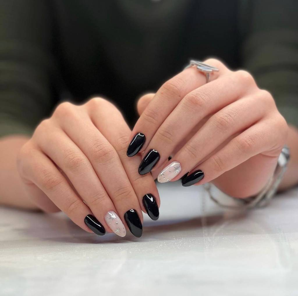 Unhas Pretas Decoradas: 50 Ideias para Arrasar no Estilo