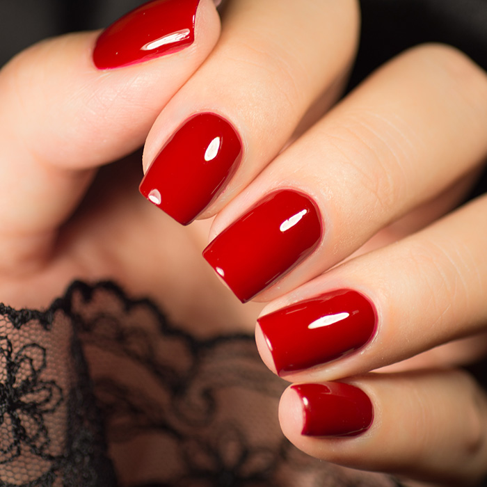 Mitos e Verdades sobre Alongamento de Unhas: Riscos e Cuidados Essenciais