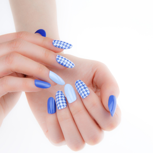 Milky Nails vs. Efeito Sabão: Qual a tendência ideal para você?