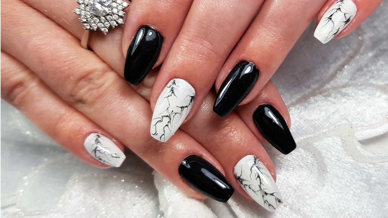 Unhas em Gel Pretas Fosco: Tendência e Como Fazer em Casa