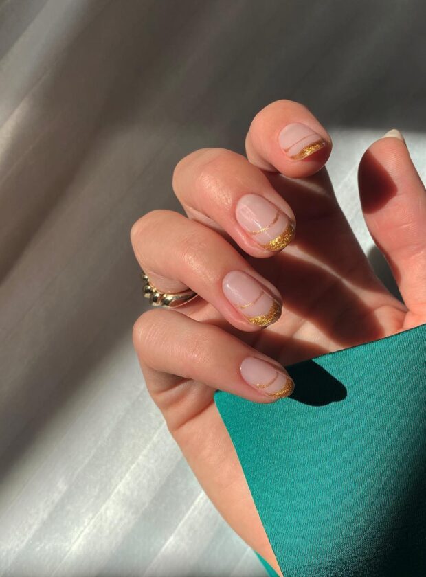 Guia Completo de Unhas com Glitter e Metalizados para Festas