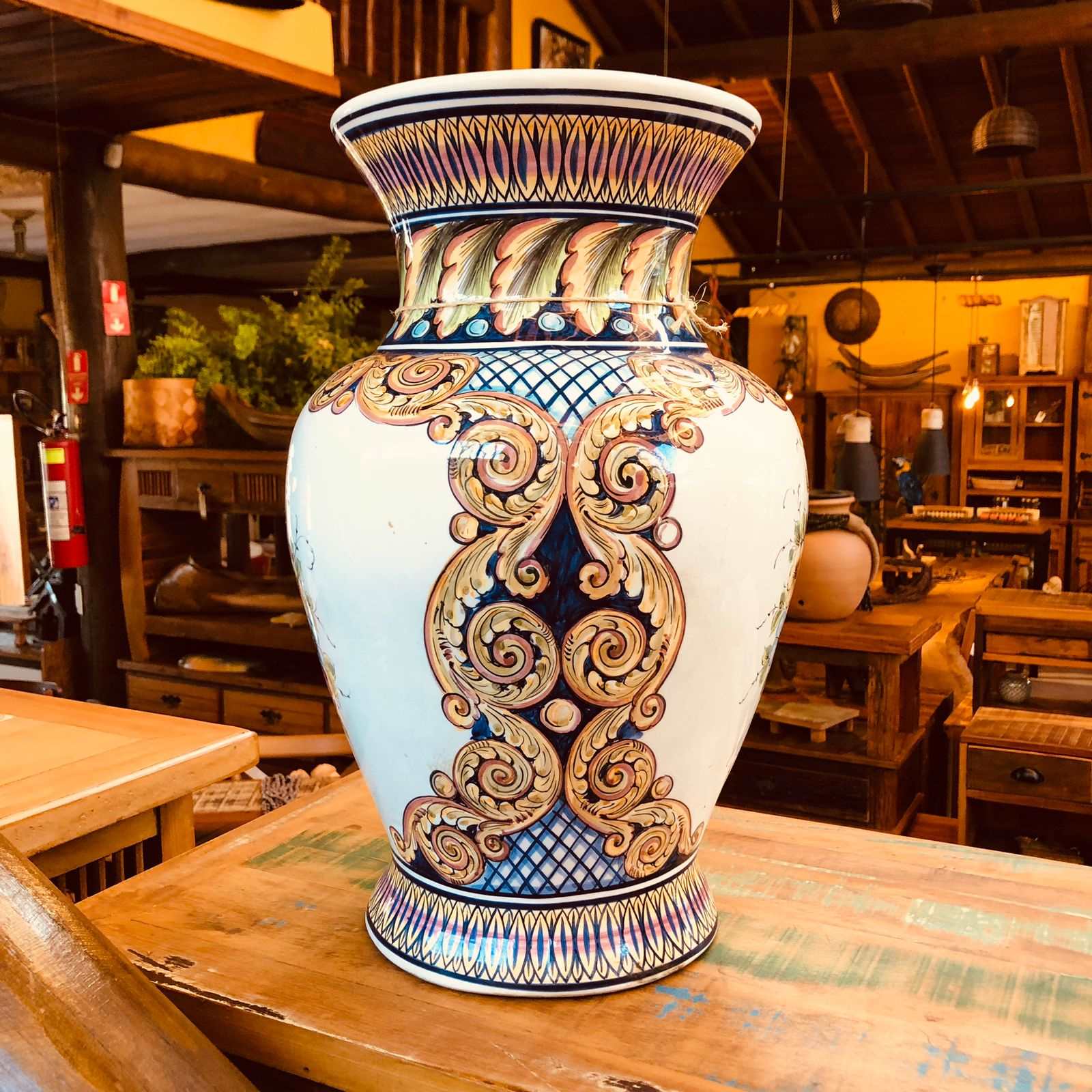 DIY: Pintando Seus Próprios Vasos de Barro – Dicas e Materiais Essenciais