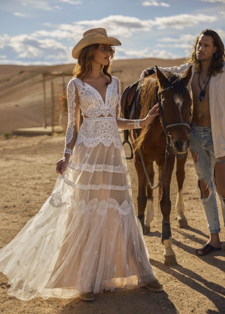 DIY: Transforme seu Vestido em uma Peça Boho com Rendas e Bordados