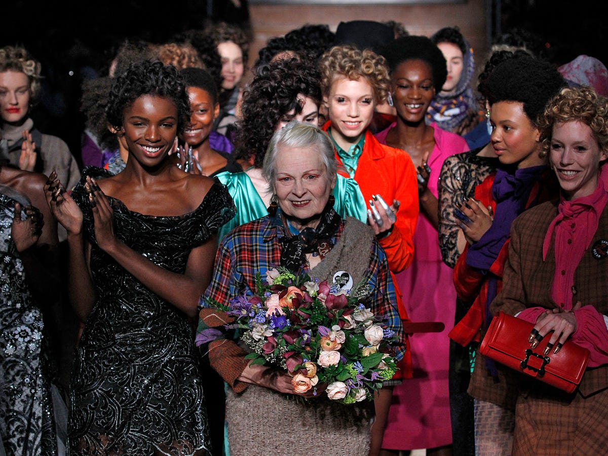 Colar Orb Vivienne Westwood: História e Significado do Ícone
